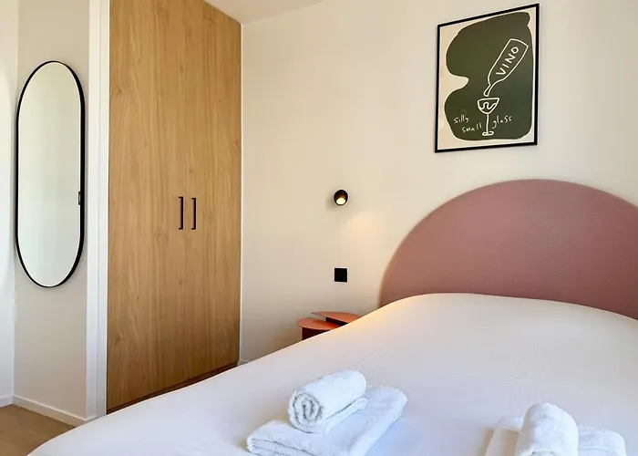 We Live Sharies A301 Apartment *