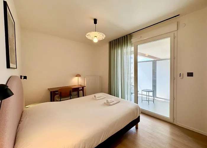 We Live Sharies A301 Apartment