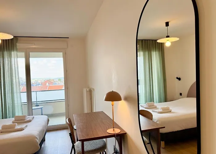 We Live Sharies A301 * Reims